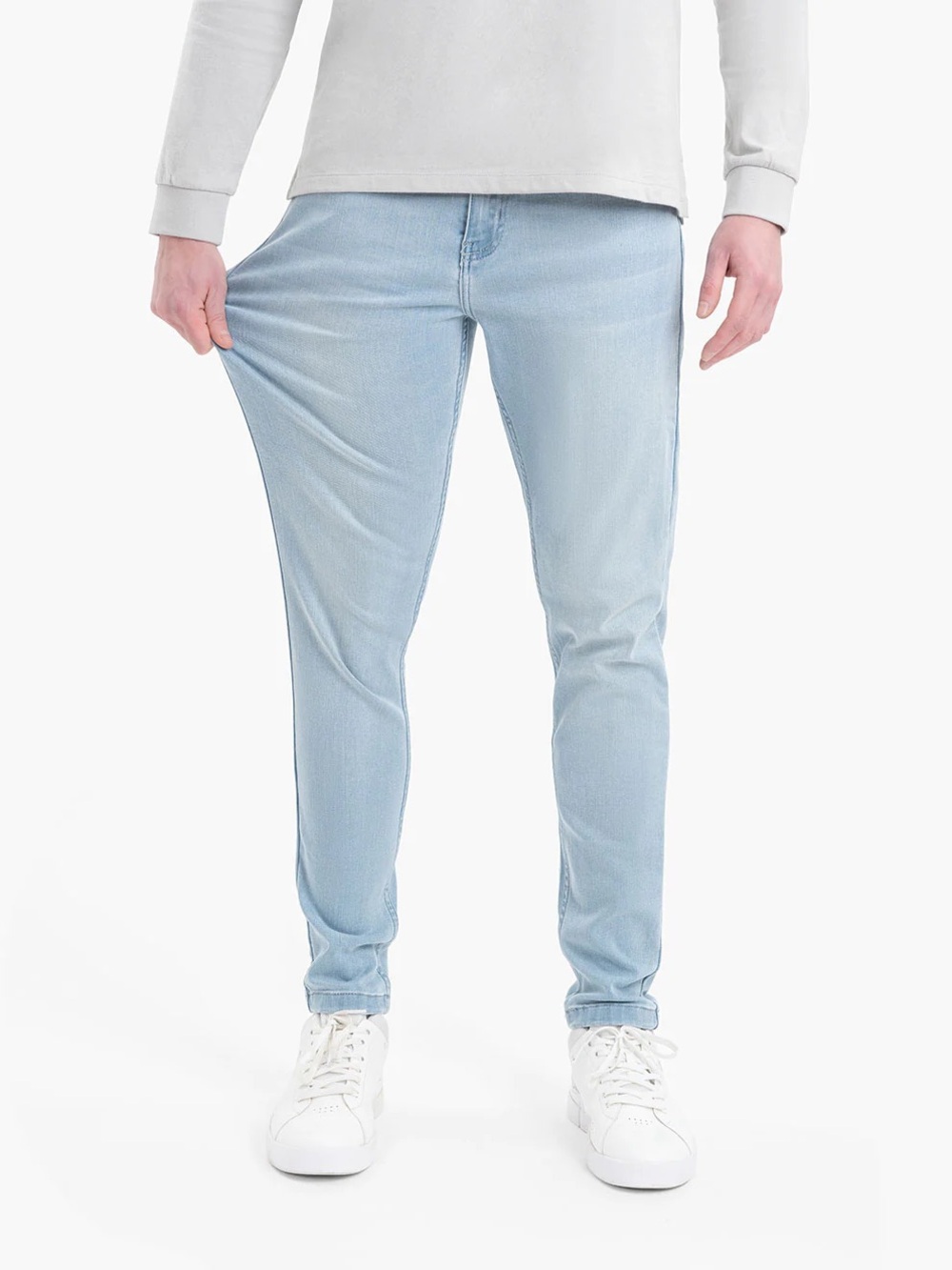 Mugsy Grands Tapered Stretch Denim Jeans - Light Blue (32x32) NWT